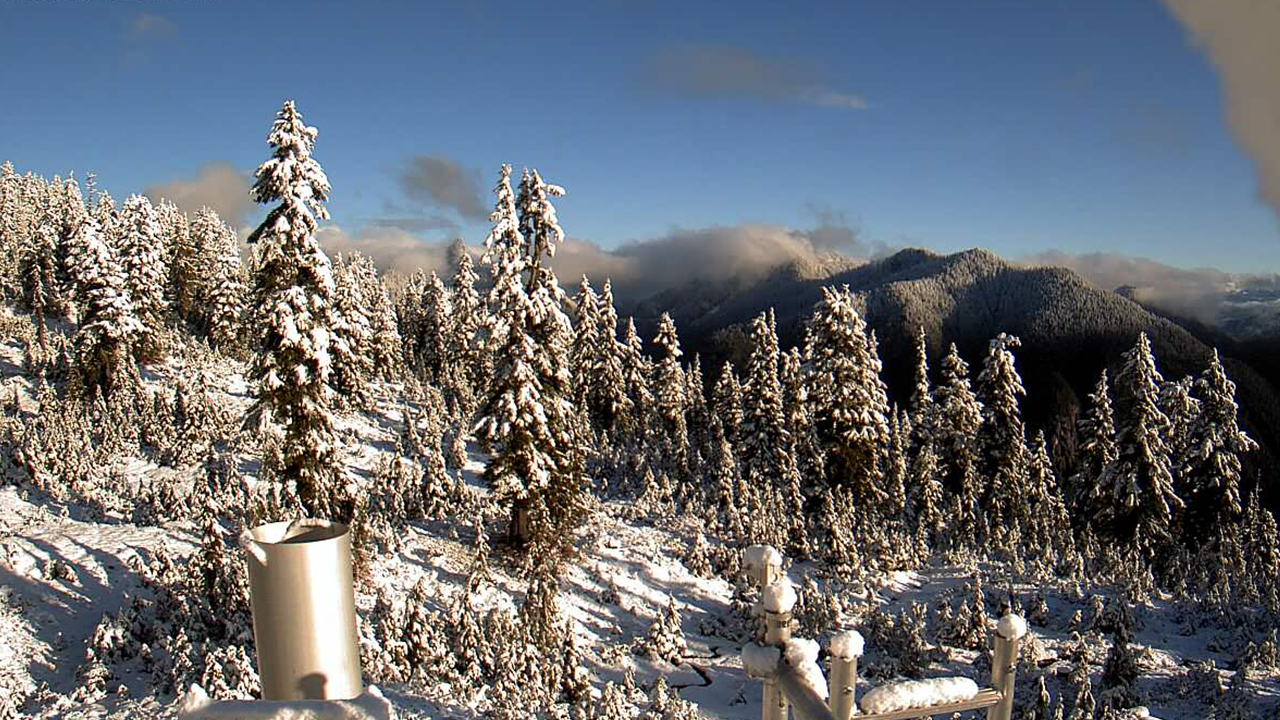 Image of coastal mountain range near Metro Vancouver